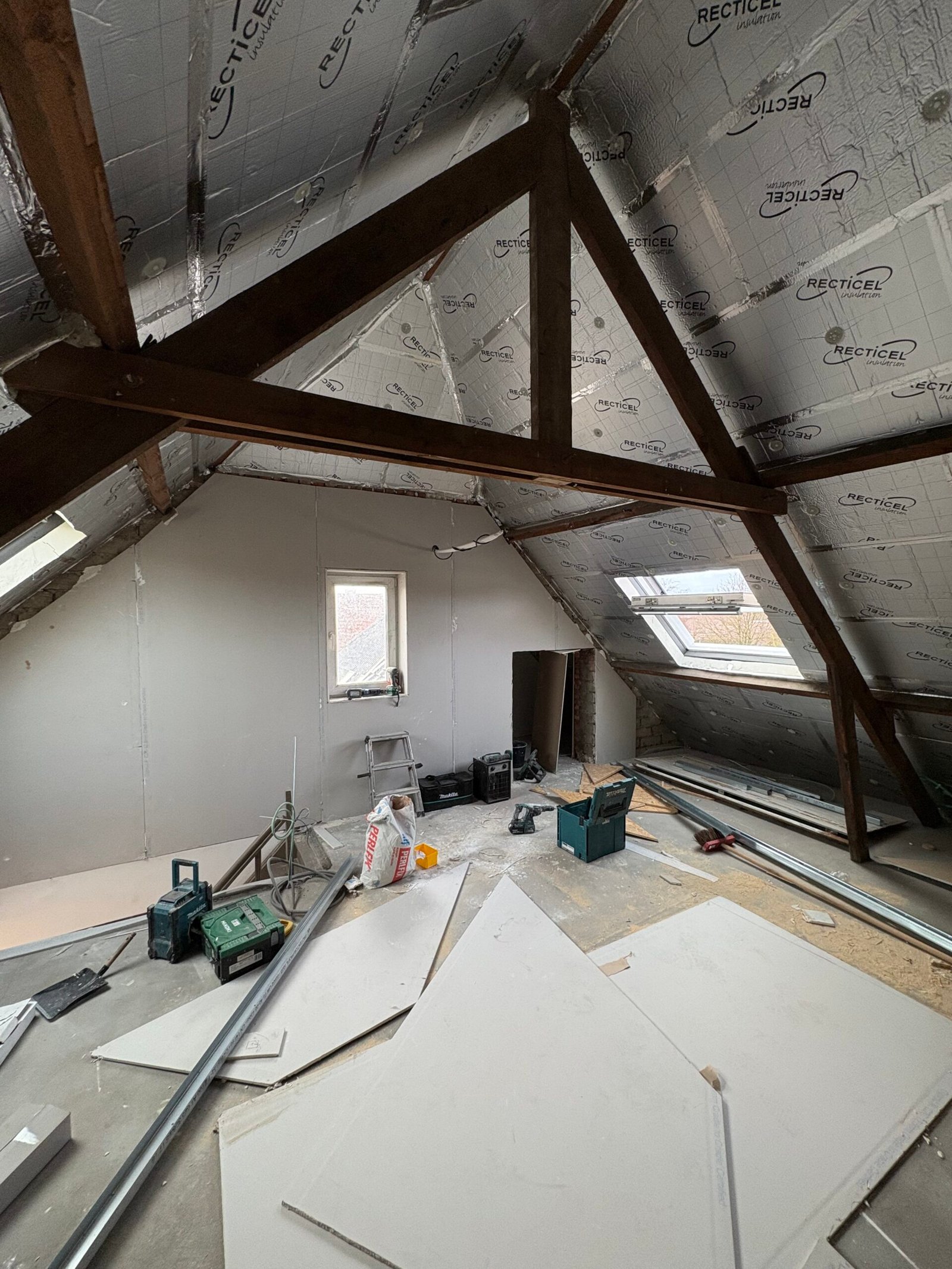 zolder isolatie en gyproc